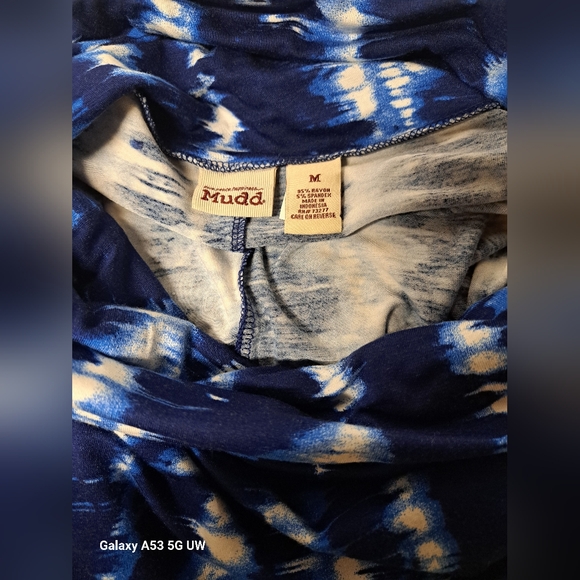 Mudd M Slinky Stretch Knit Maxi Skirt Fold Over Waist Blue White Tie Dye - Picture 2 of 3